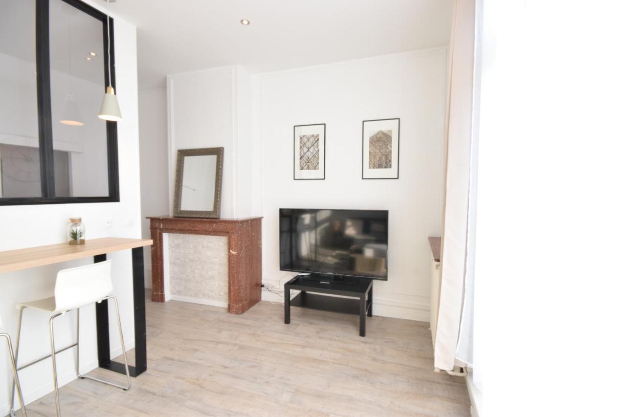 Chic Appart Design - Hyper Centre - Tramway - Free Wifi - Lerelaisdodile12 Valenciennes Exterior photo